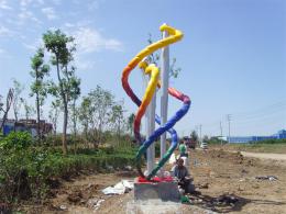 hj1738 不銹鋼雕塑-針線之魅_青島國(guó)際服裝城不銹鋼雕塑、石雕、玻璃鋼雕塑_濱州宏景雕塑有限公司